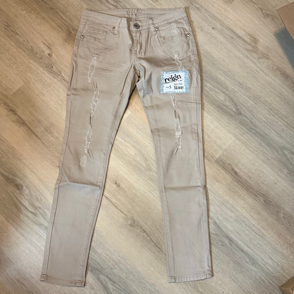eign by Deb Jeans Size 5 NWT Low Rise Skinny Distressed Taupe Y2K